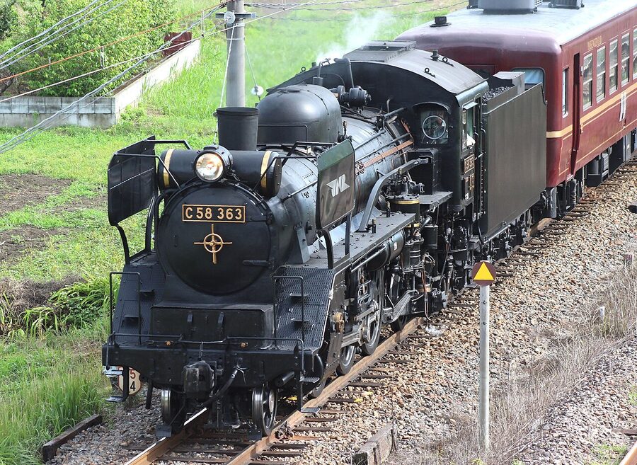 C58 363 smoke deflector detail