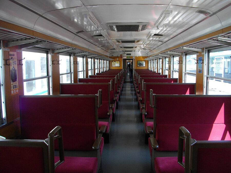 SL Paleo Express passenger car interior