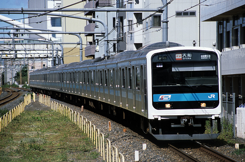 Retired JR East 209 series train on Keihin-Tohoku Line near Saitama-Shintoshin