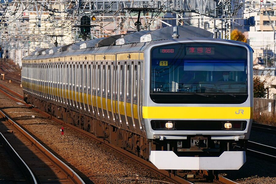 JR East E231 series on Chuo-Sobu Line near Kichijoji