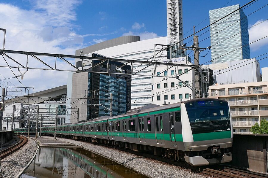 JR East E233-7000 series on Saikyo Line at Kita-Yono
