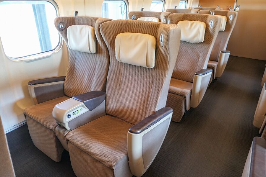 Green car seats on JR East E5 series Shinkansen