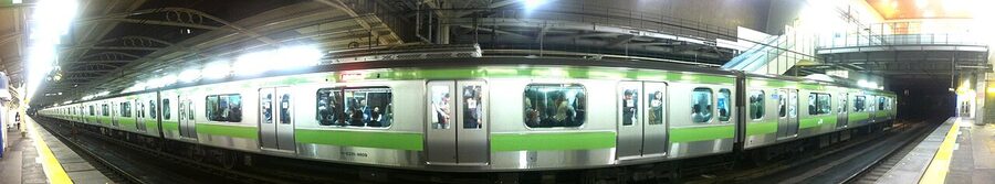 Panoramic view of Yamanote Line train at Tabata Station