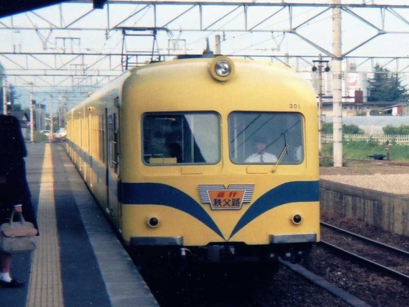 Vintage Chichibu 300 series train, 1989