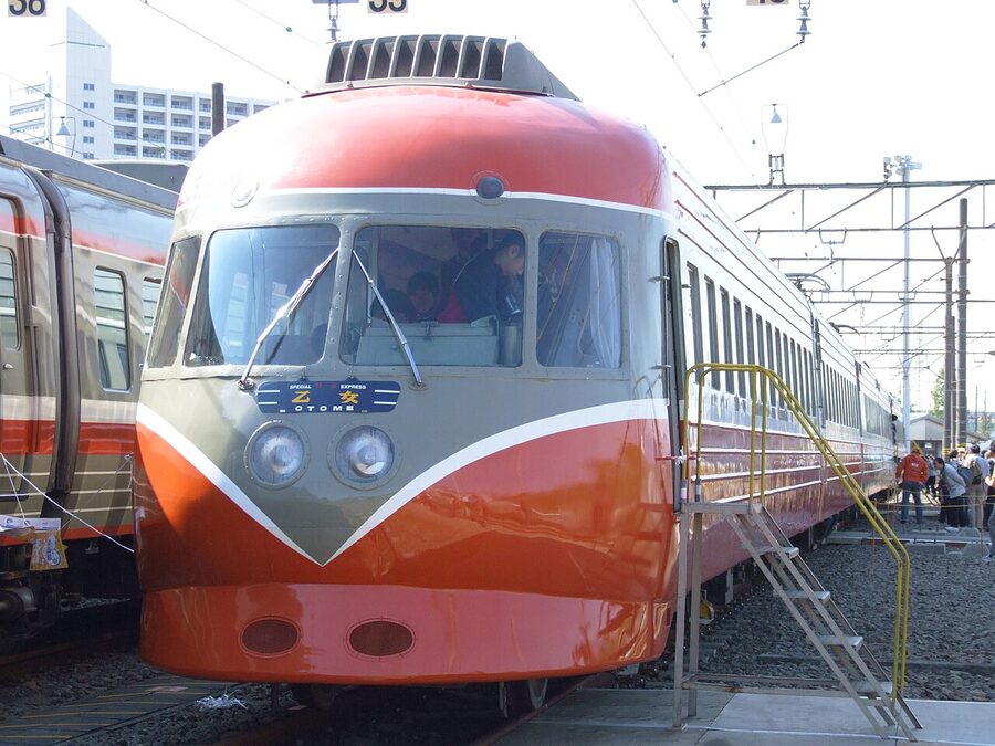 Model of the Odakyu 3000 SE Romancecar