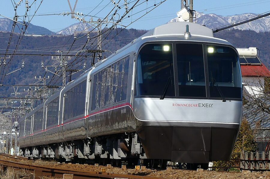 Odakyu 30000 EXEa Romancecar near Tomizu