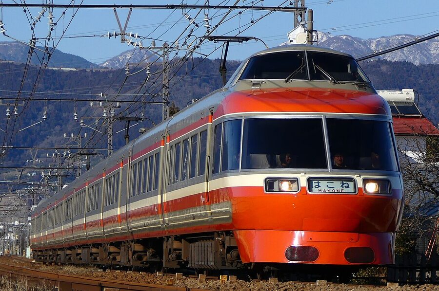Odakyu 7000 LSE near Tomizu