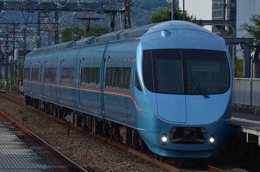 Odakyu 60000 MSE Romancecar at Kaisei Station