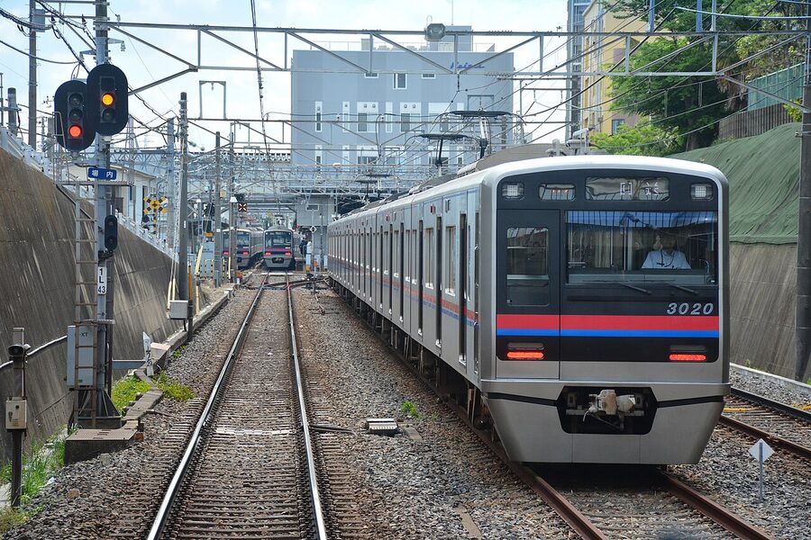 Keisei 3000 series at Tsudanuma