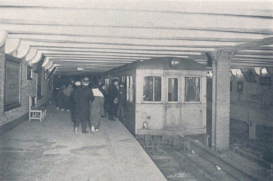 Black-and-white photograph of a Tokyo Underground Railway train in early Showa era