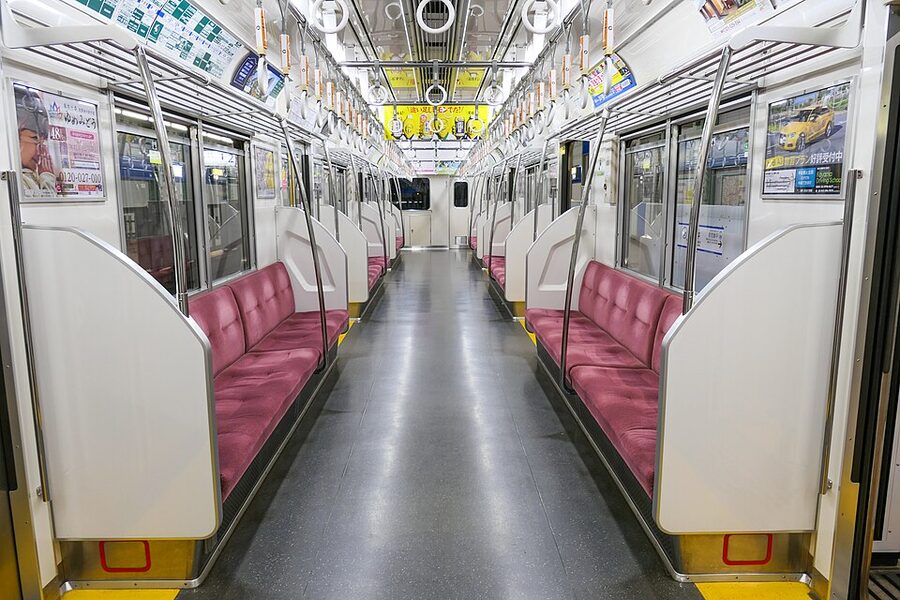 Toei Mita Line 6300 series interior, with through-service signage to Tokyu lines