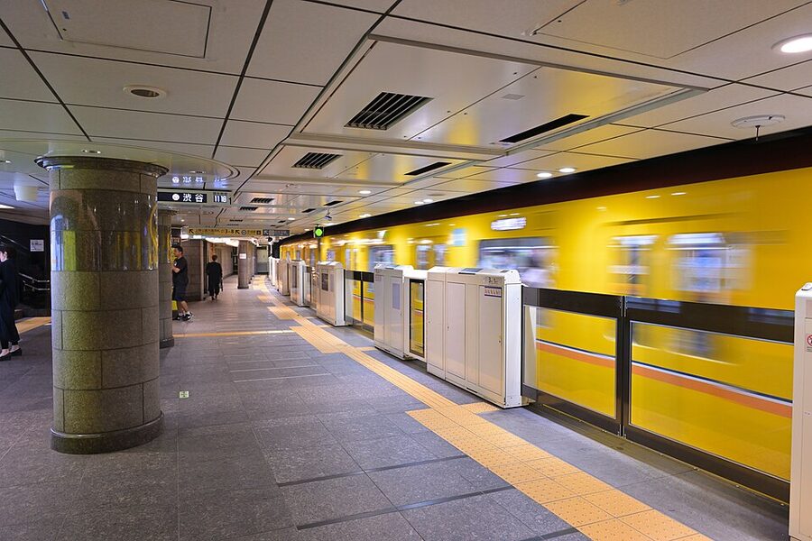 Ginza Line platform at Ueno Station