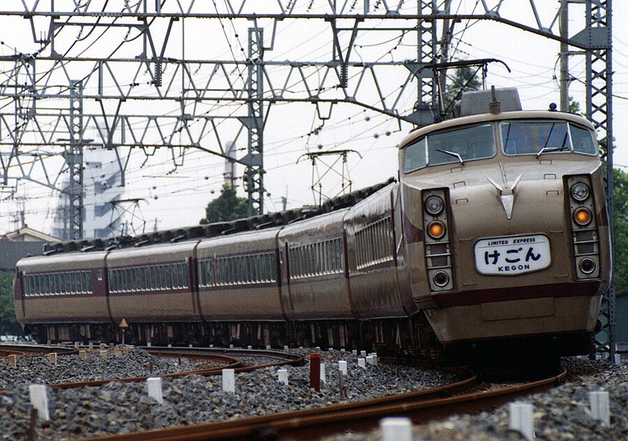 Tobu 1720 series Deluxe Romance Car on the Kegon service