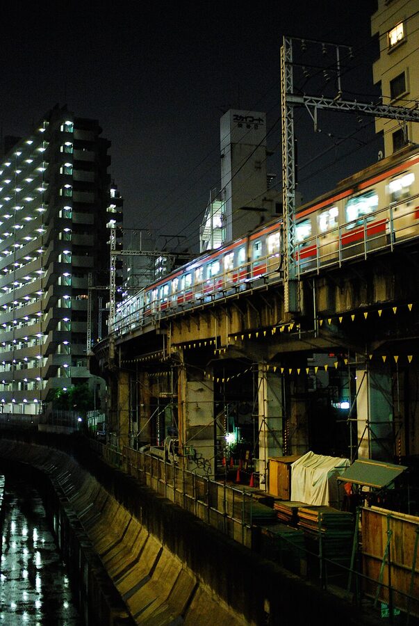Tokyu Toyoko Line approaching Shibuya, with the Hikarie tower visible behind