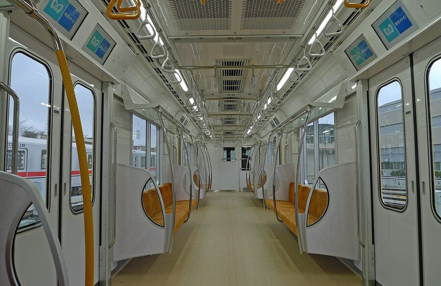 Interior cabin of a Tokyo Metro 1000 series train