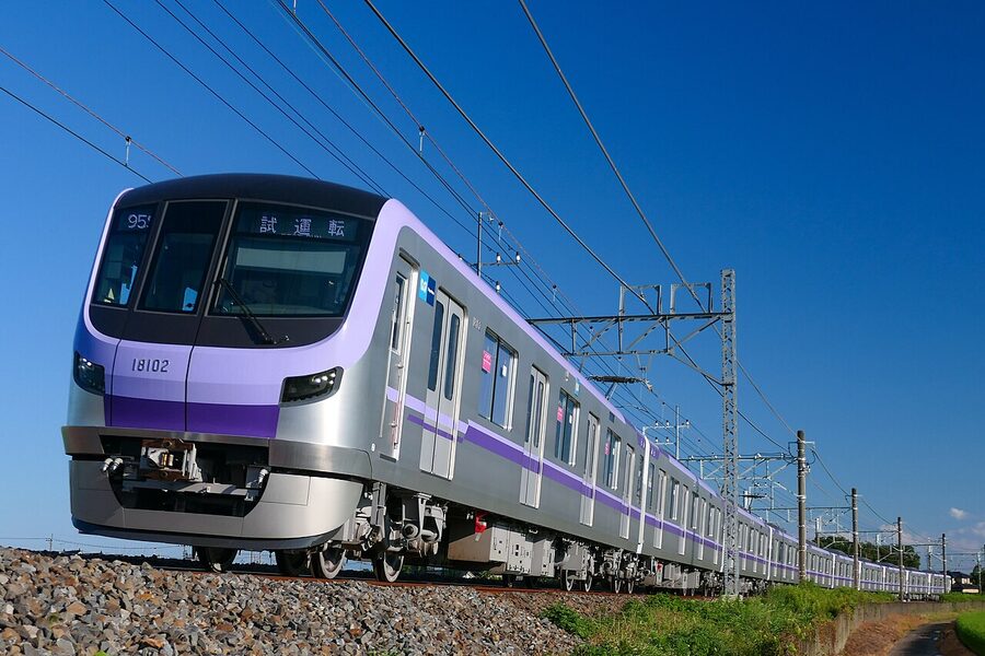 A Tokyo Metro 18000 series train on a test run