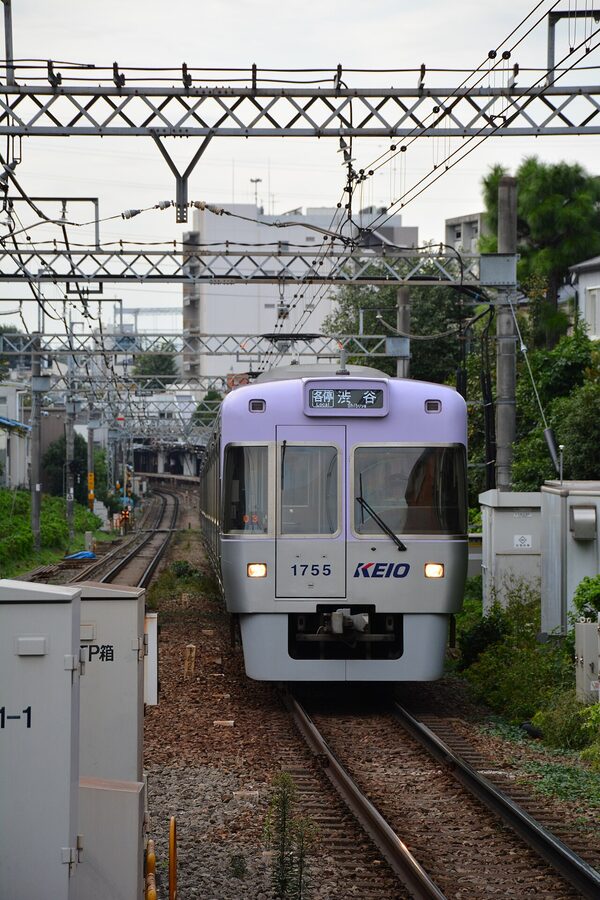 Keio 1000 series II at Shimokitazawa Station