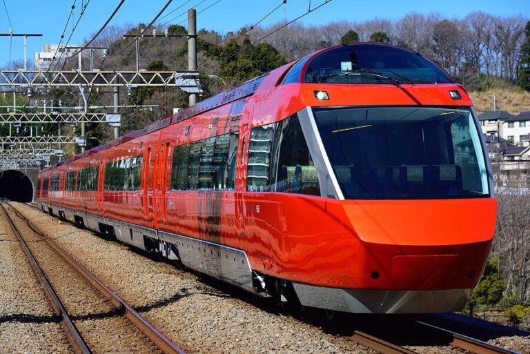 The Odakyu Romancecar and the Trains Under It