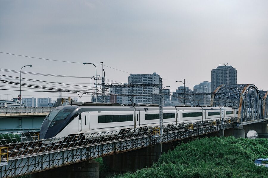 Keisei AE series Skyliner crossing the Horikiri Bridge on the Keisei Main Line