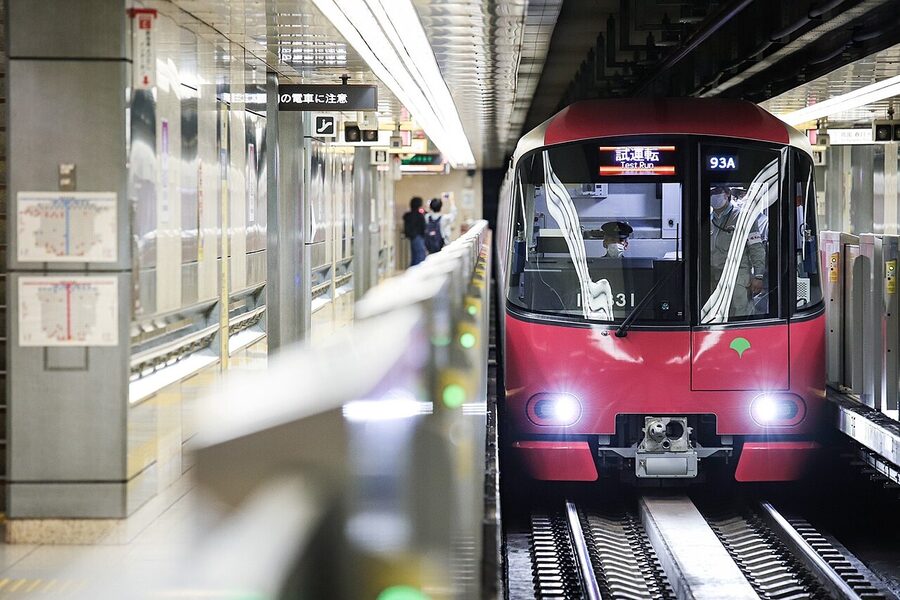 Toei 12-600 series third batch test running