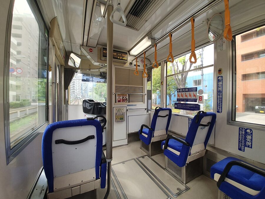 Toden Arakawa tramway in operation