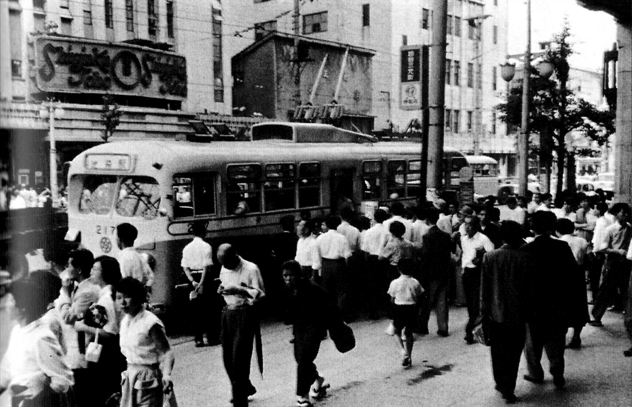 Type 200 Tokyo trolleybus