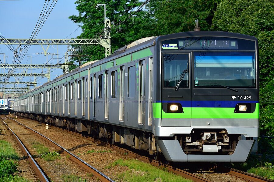Toei 10-300 third batch on Keio Sagamihara Line at Yomiuri-Land-Mae