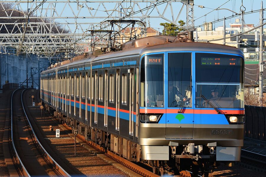Toei 6300 series 6303 set arriving Tamagawa Station
