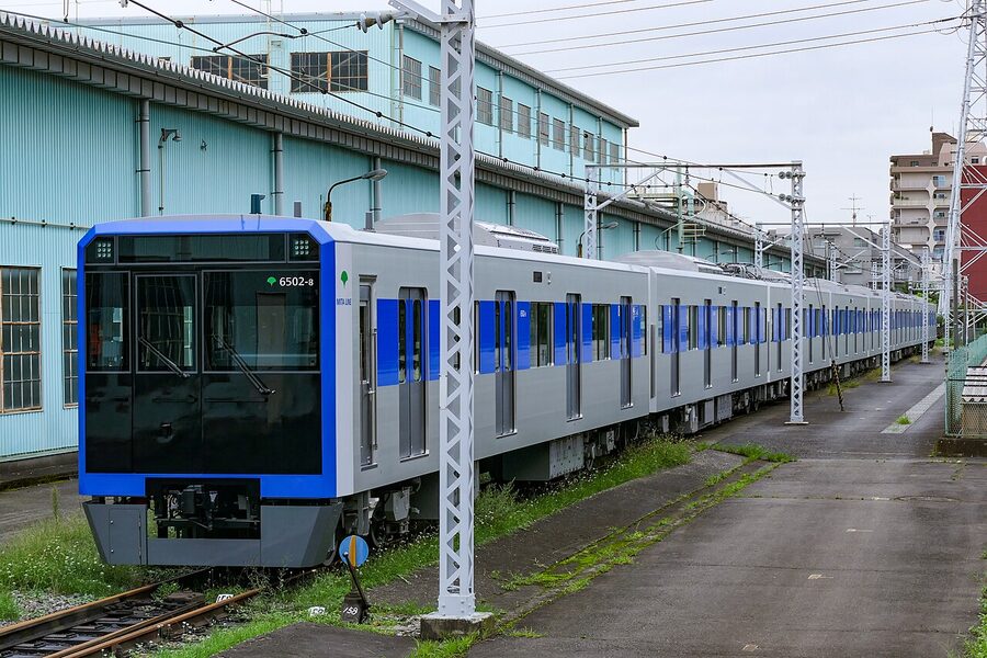 Toei 6500 series 6502 set at Shimura Inspection Depot near Nishidai