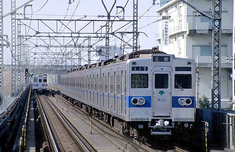 Toei 6000 series Mita Line train near Shin-Takashimadaira