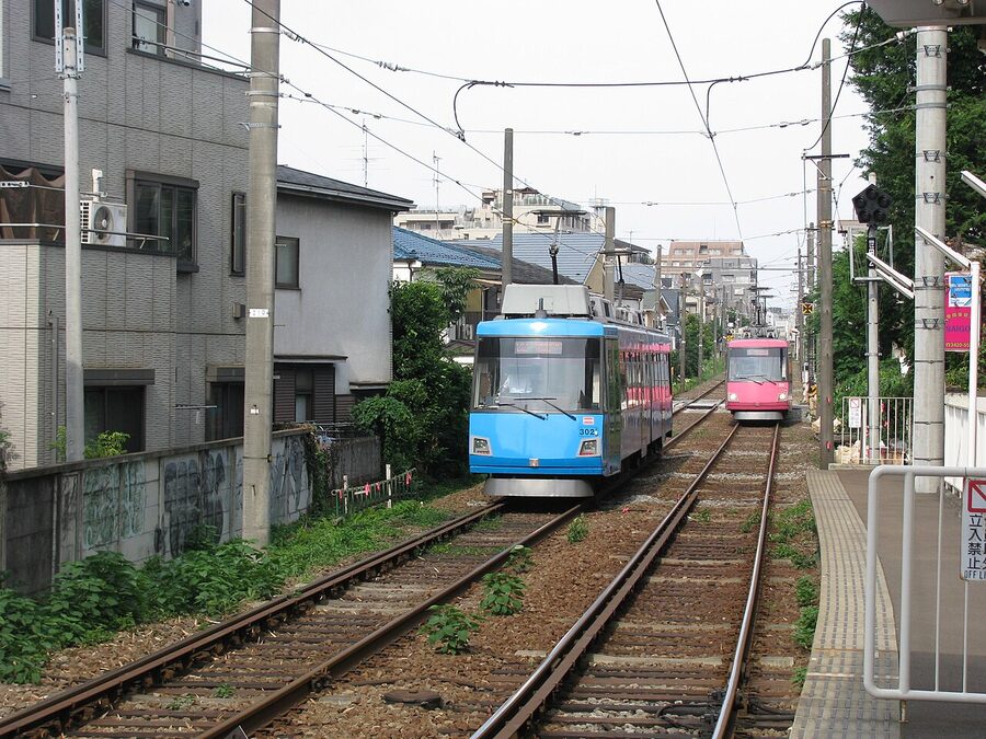 Tokyu Setagaya Line tram in service